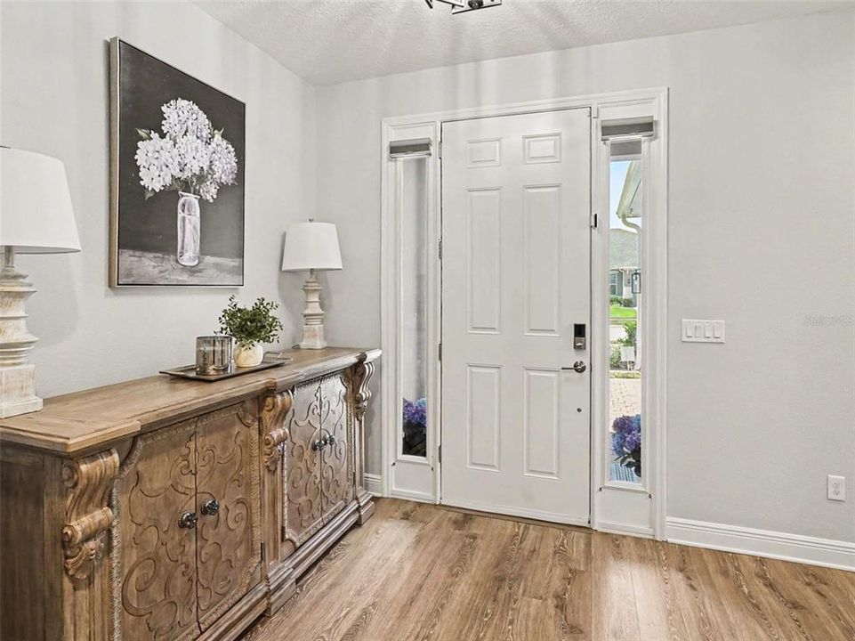 For Sale: $869,995 (6 beds, 4 baths, 4583 Square Feet)