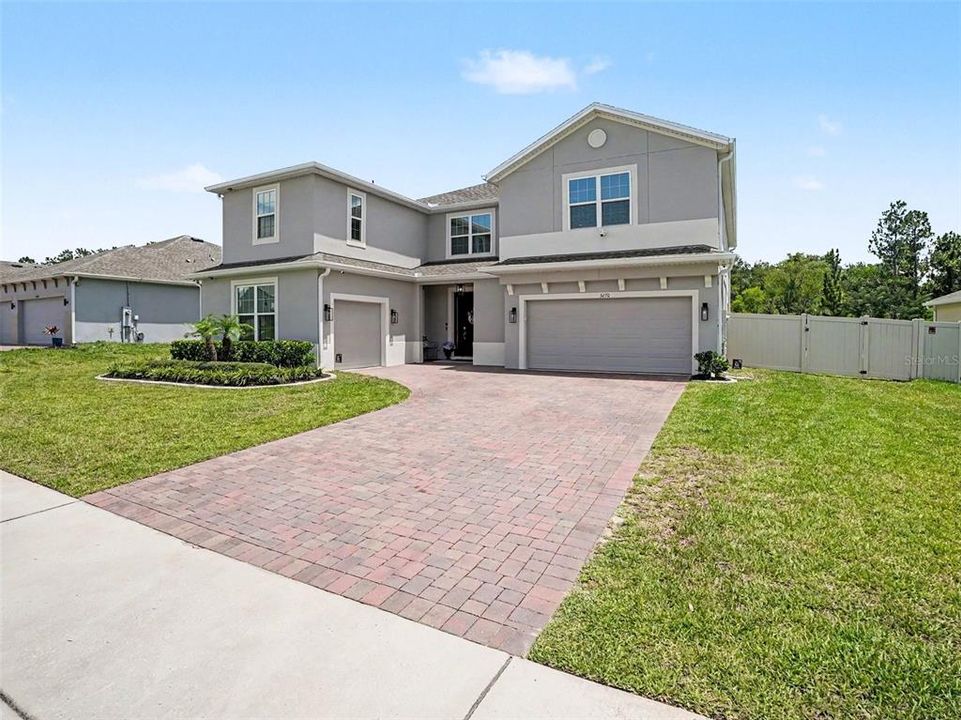 For Sale: $869,995 (6 beds, 4 baths, 4583 Square Feet)