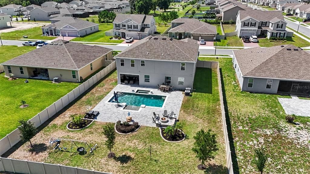 For Sale: $869,995 (6 beds, 4 baths, 4583 Square Feet)