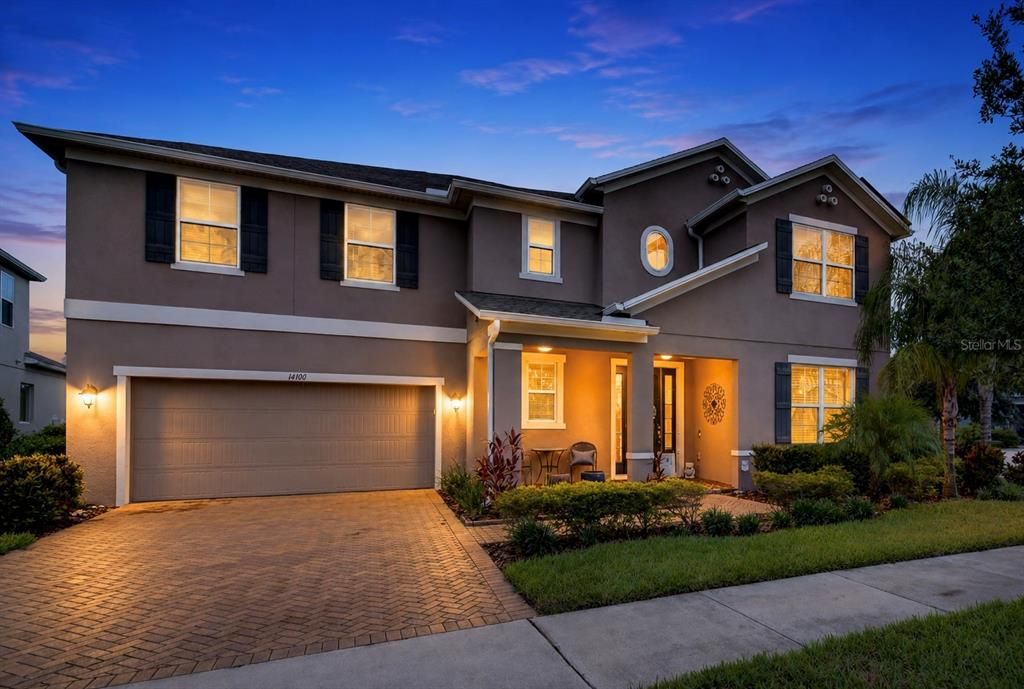 : $949,999 (5 спален, 3 ванн, 4053 Квадратных фут)