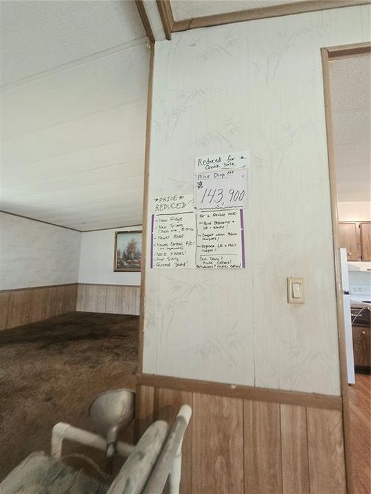 For Sale: $139,900 (3 beds, 2 baths, 1512 Square Feet)
