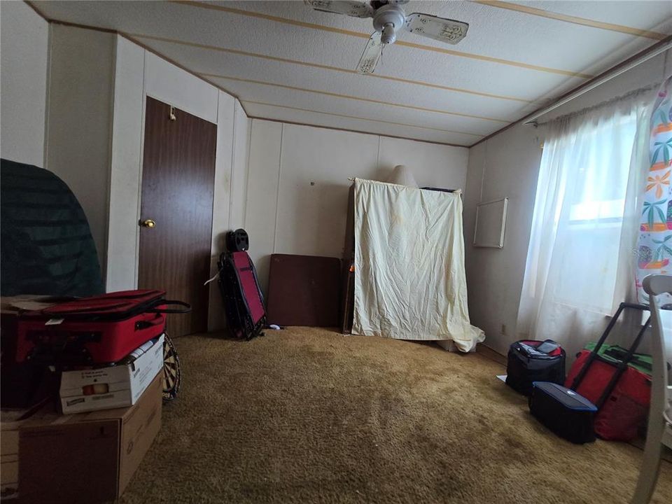 На продажу: $175,000 (3 спален, 2 ванн, 1512 Квадратных фут)