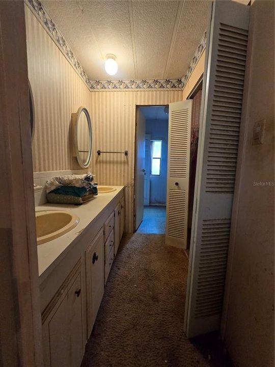На продажу: $175,000 (3 спален, 2 ванн, 1512 Квадратных фут)