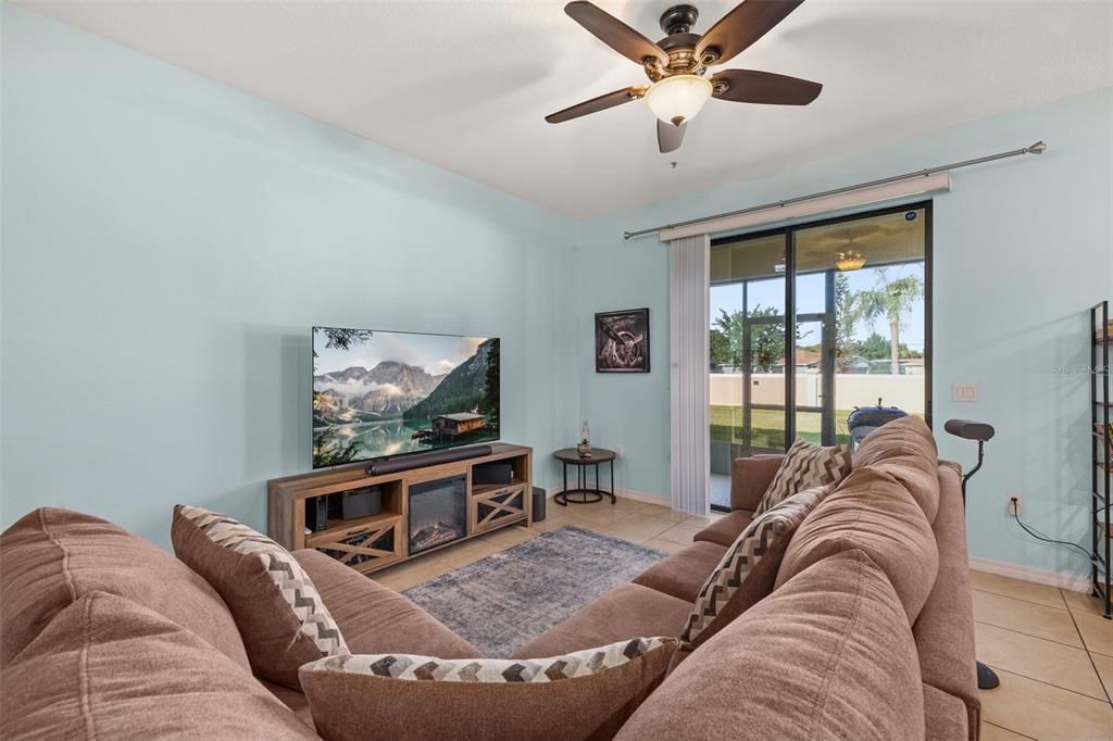For Sale: $290,000 (3 beds, 2 baths, 1674 Square Feet)