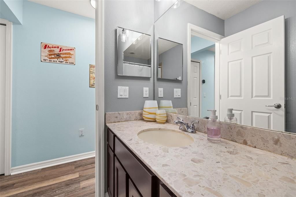 For Sale: $290,000 (3 beds, 2 baths, 1674 Square Feet)