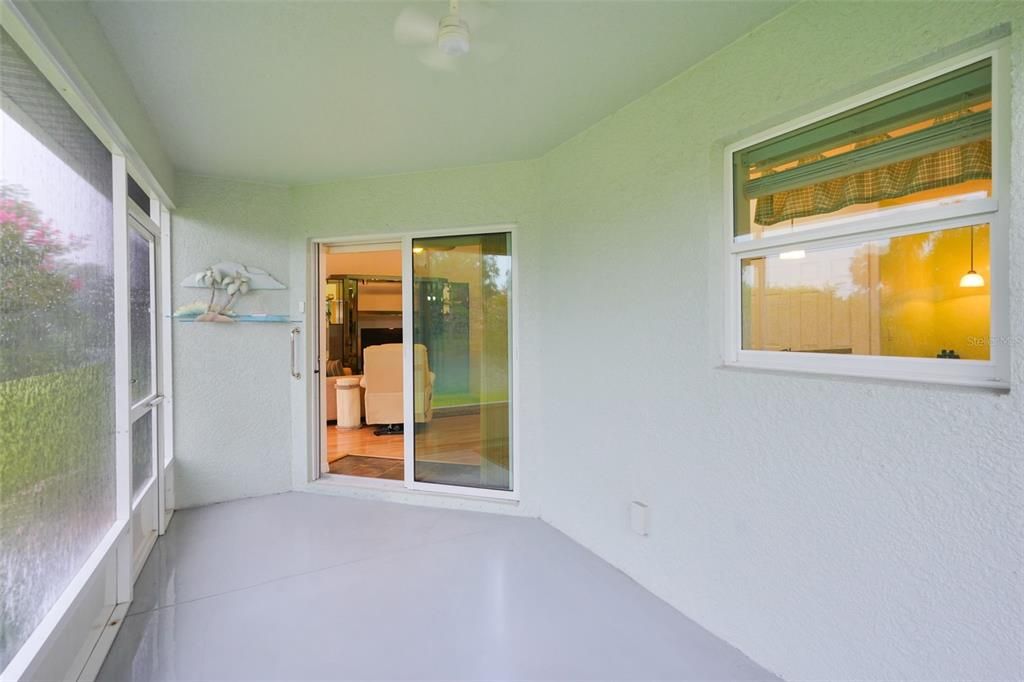 Activo con contrato: $304,900 (3 camas, 2 baños, 1307 Pies cuadrados)
