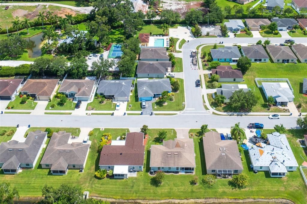 Activo con contrato: $304,900 (3 camas, 2 baños, 1307 Pies cuadrados)
