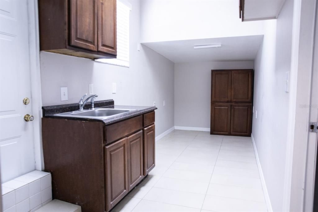 В аренду: $3,990 (6 спален, 4 ванн, 4118 Квадратных фут)