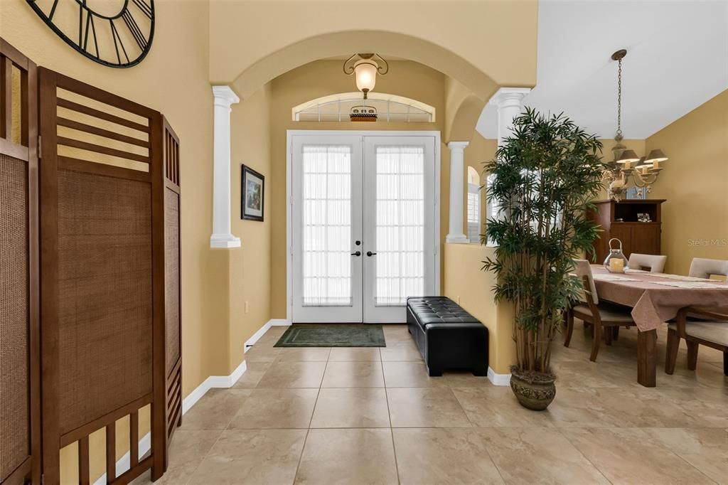 En Venta: $449,900 (3 camas, 2 baños, 2165 Pies cuadrados)