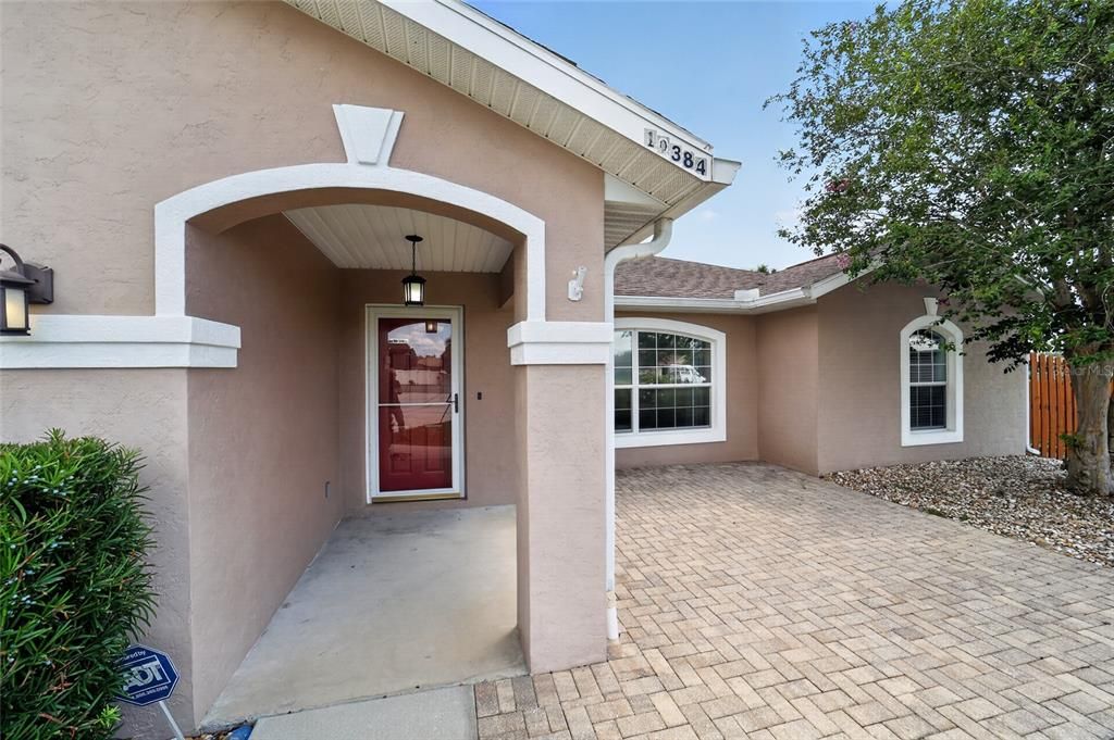 For Rent: $2,500 (3 beds, 2 baths, 1739 Square Feet)