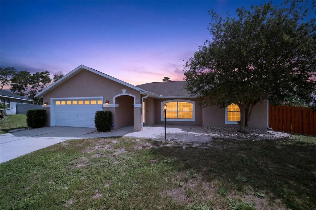 For Rent: $2,500 (3 beds, 2 baths, 1739 Square Feet)