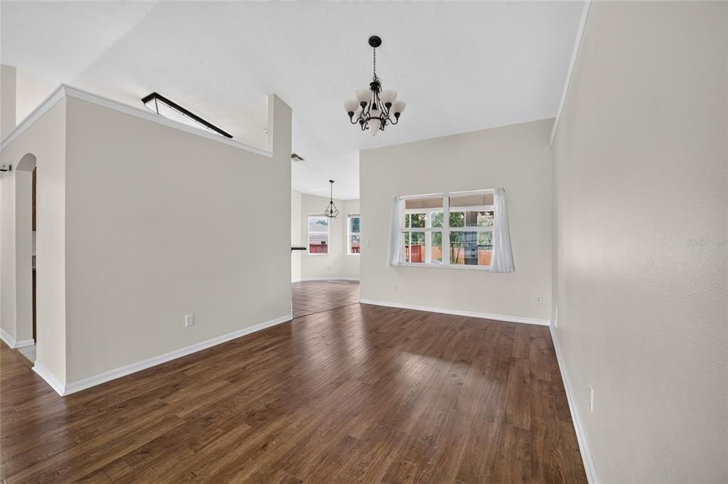 For Rent: $2,500 (3 beds, 2 baths, 1739 Square Feet)