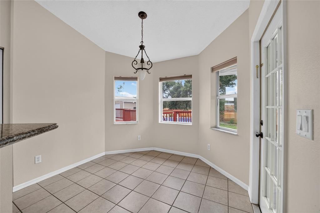 For Rent: $2,500 (3 beds, 2 baths, 1739 Square Feet)
