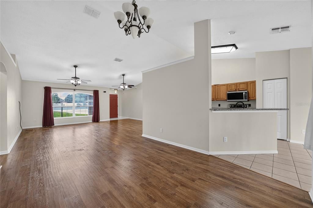 For Rent: $2,500 (3 beds, 2 baths, 1739 Square Feet)