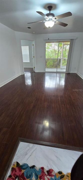 В аренду: $1,600 (3 спален, 2 ванн, 1220 Квадратных фут)