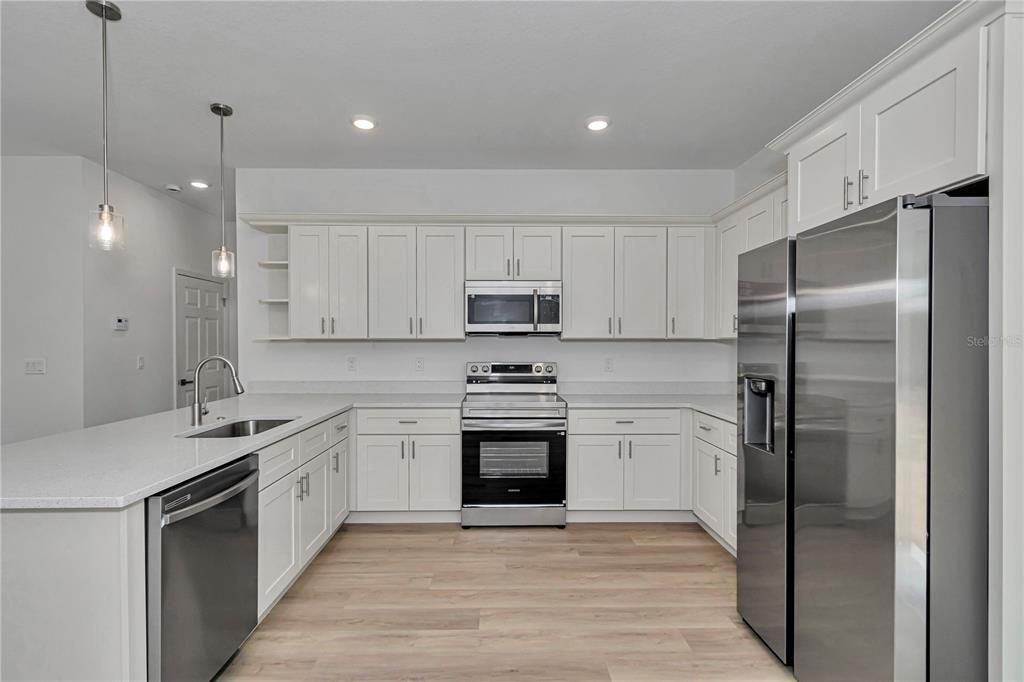 En Venta: $249,900 (3 camas, 2 baños, 1427 Pies cuadrados)