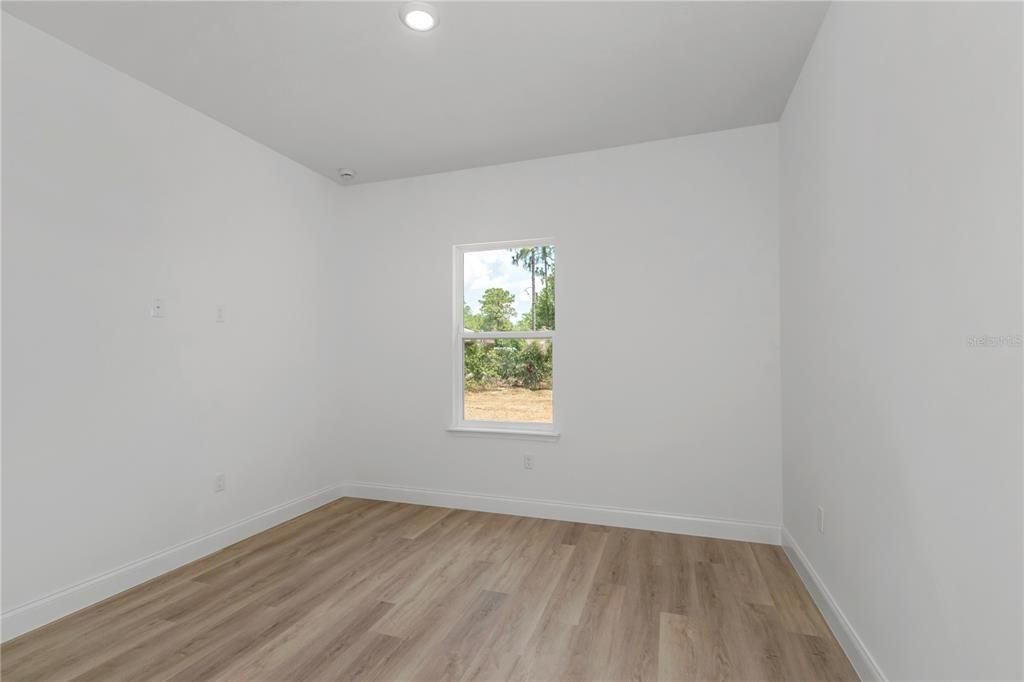 En Venta: $249,900 (3 camas, 2 baños, 1427 Pies cuadrados)