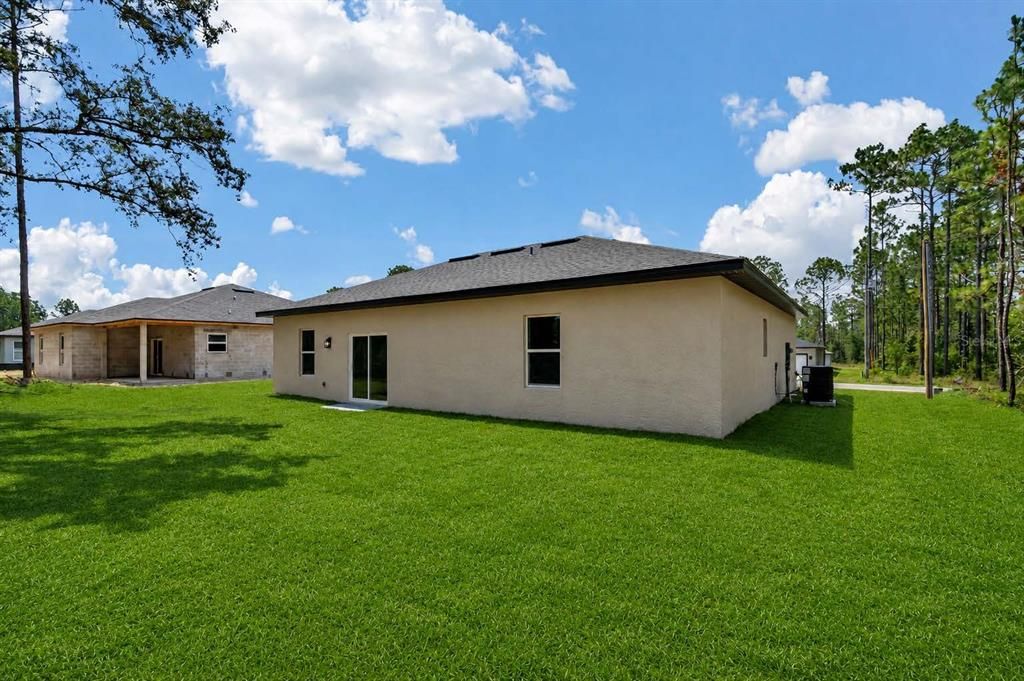 En Venta: $249,900 (3 camas, 2 baños, 1427 Pies cuadrados)