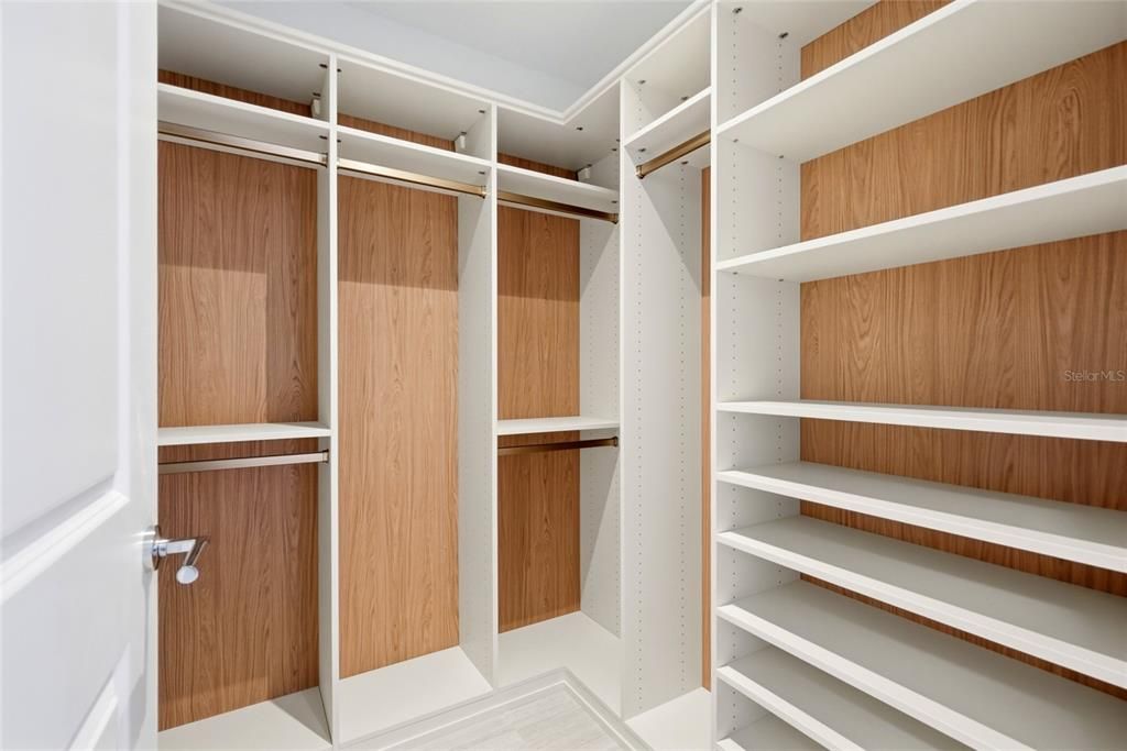 En Venta: $2,120,000 (2 camas, 2 baños, 2305 Pies cuadrados)