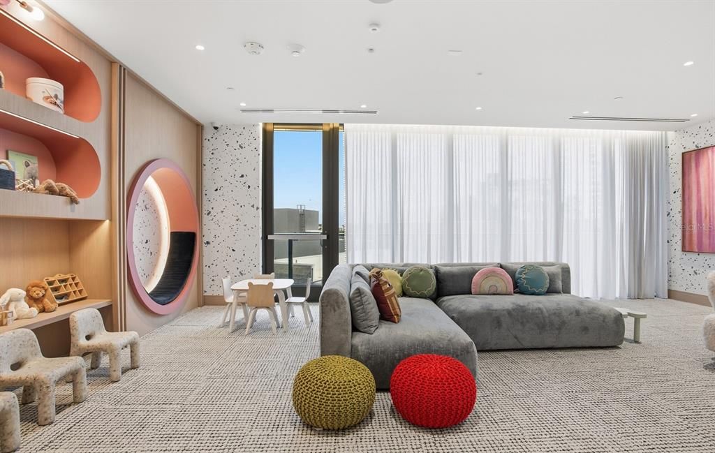 En Venta: $2,120,000 (2 camas, 2 baños, 2305 Pies cuadrados)
