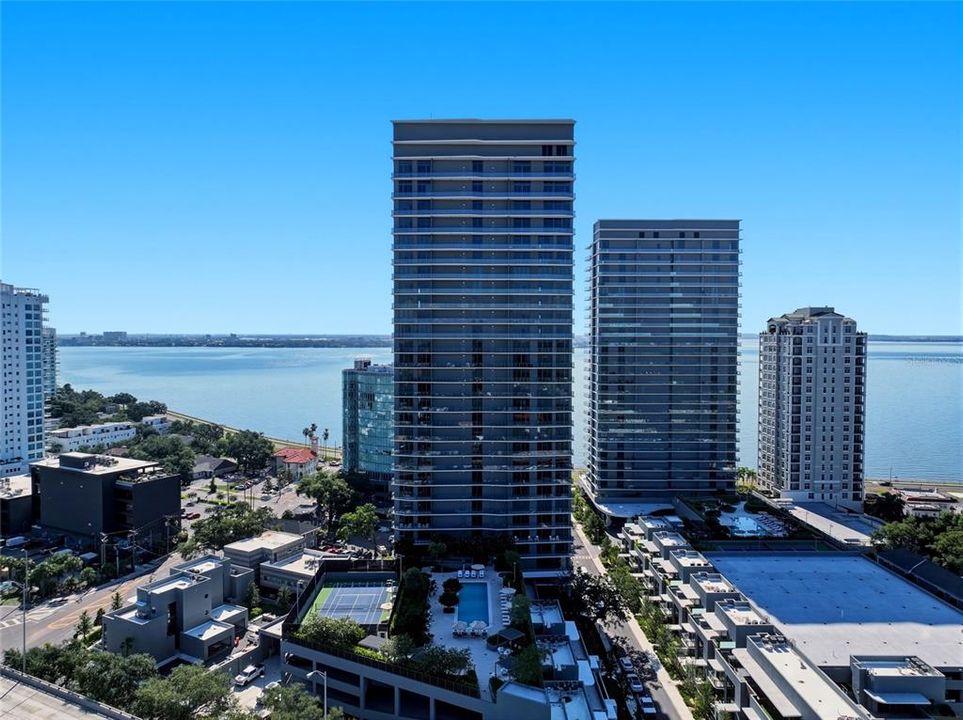 En Venta: $2,120,000 (2 camas, 2 baños, 2305 Pies cuadrados)