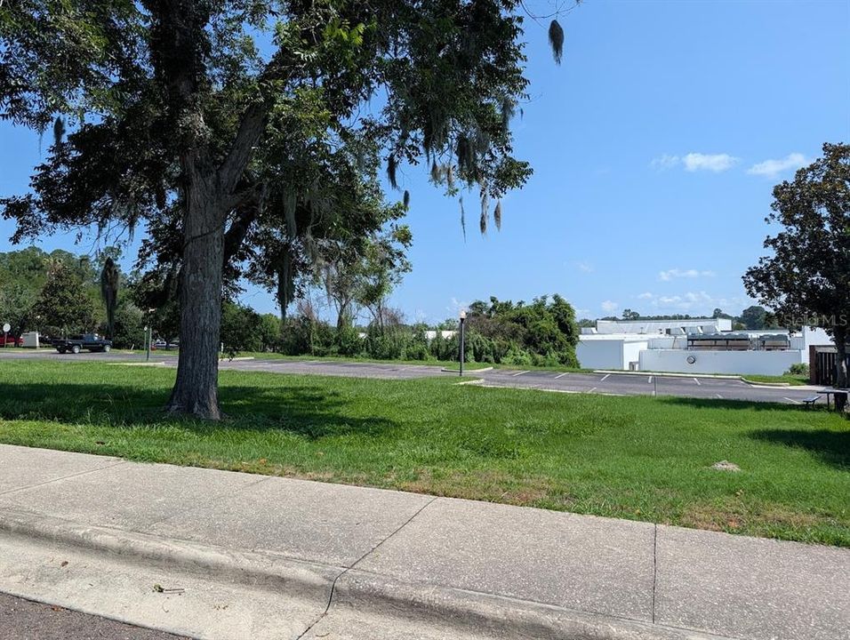 En Venta: $82,500 (0.09 acres)