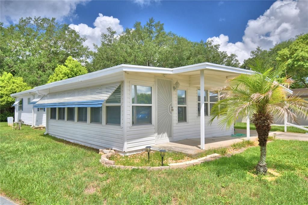 For Sale: $139,900 (2 beds, 2 baths, 1200 Square Feet)