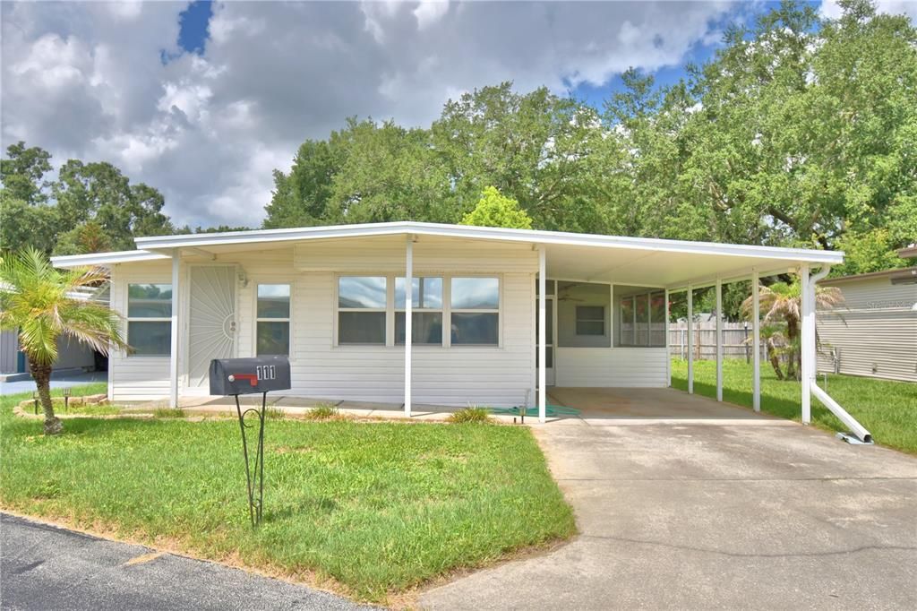 For Sale: $139,900 (2 beds, 2 baths, 1200 Square Feet)