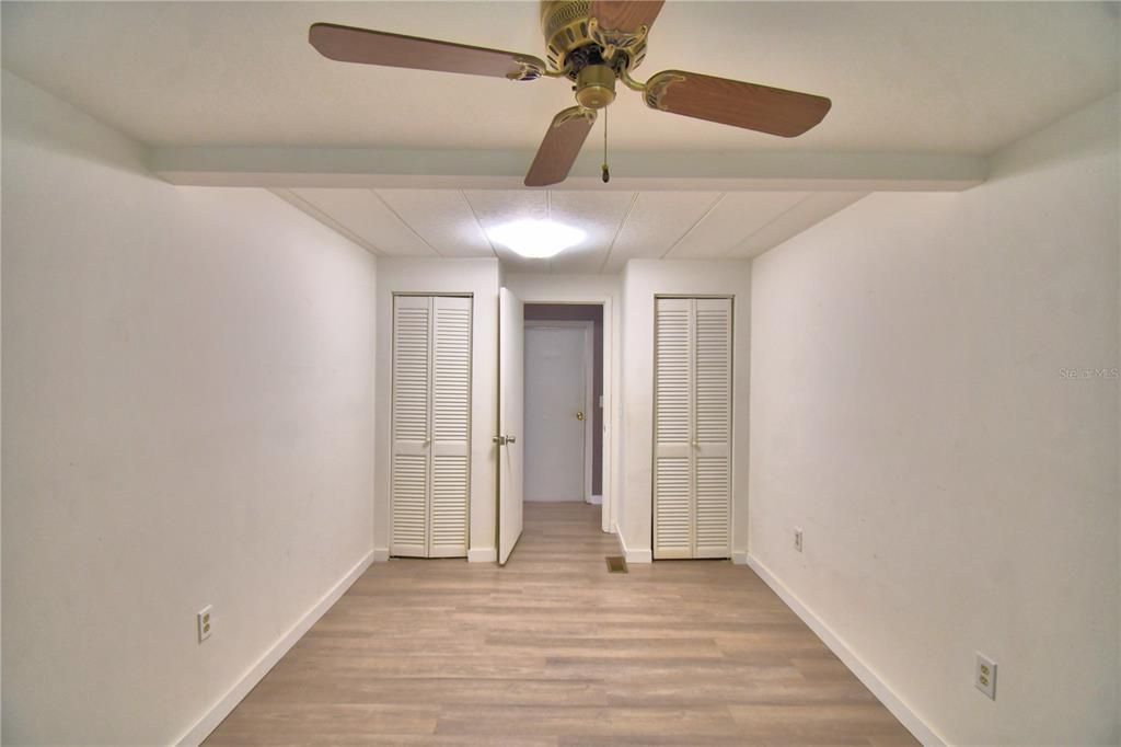 For Sale: $139,900 (2 beds, 2 baths, 1200 Square Feet)