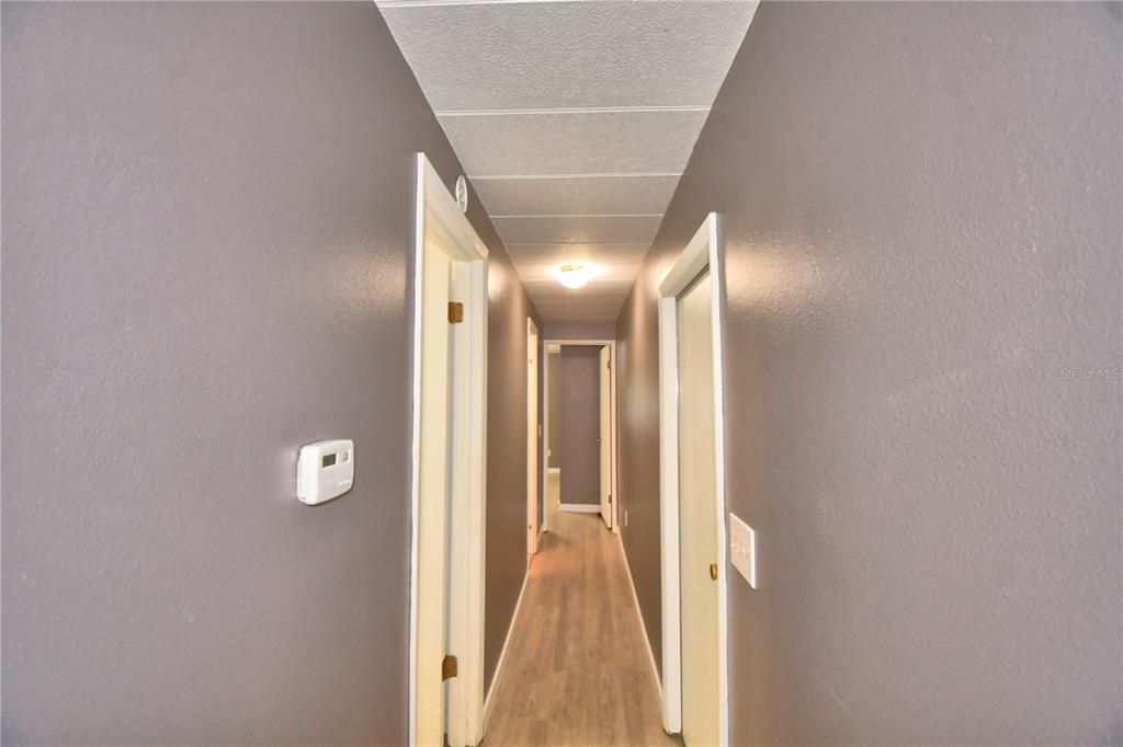 For Sale: $139,900 (2 beds, 2 baths, 1200 Square Feet)