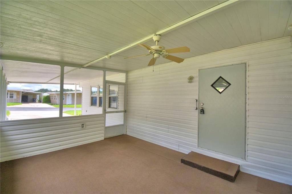 For Sale: $139,900 (2 beds, 2 baths, 1200 Square Feet)