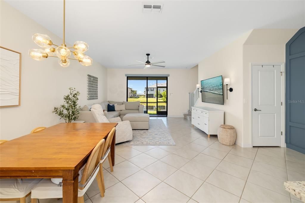 For Sale: $329,000 (3 beds, 2 baths, 1925 Square Feet)