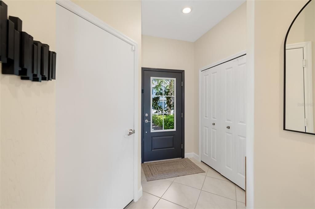 For Sale: $329,000 (3 beds, 2 baths, 1925 Square Feet)