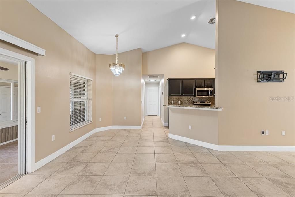 For Sale: $404,999 (4 beds, 2 baths, 2175 Square Feet)