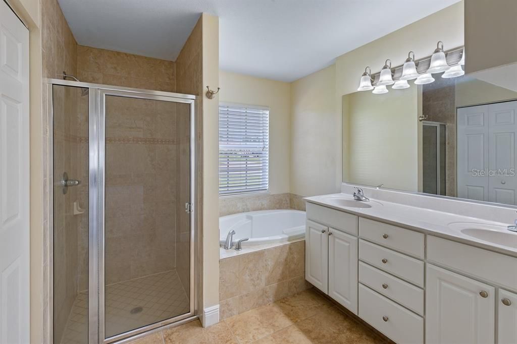 For Sale: $404,999 (4 beds, 2 baths, 2175 Square Feet)