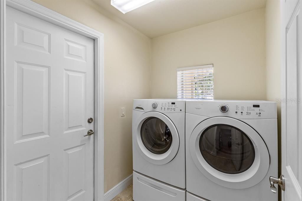 For Sale: $404,999 (4 beds, 2 baths, 2175 Square Feet)
