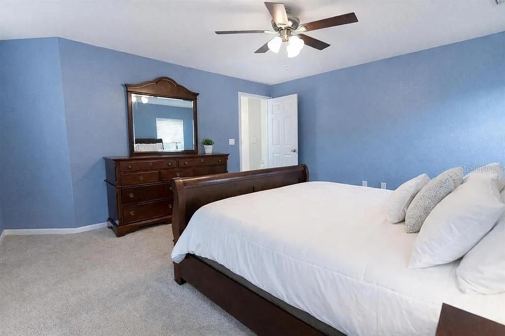 For Sale: $425,000 (4 beds, 3 baths, 2646 Square Feet)