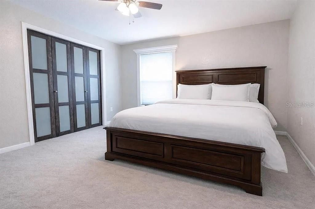 For Sale: $425,000 (4 beds, 3 baths, 2646 Square Feet)