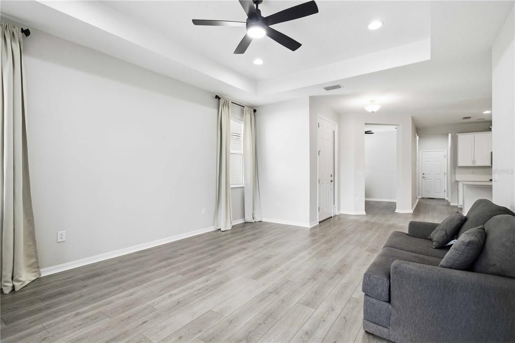 For Rent: $2,800 (2 beds, 2 baths, 1627 Square Feet)