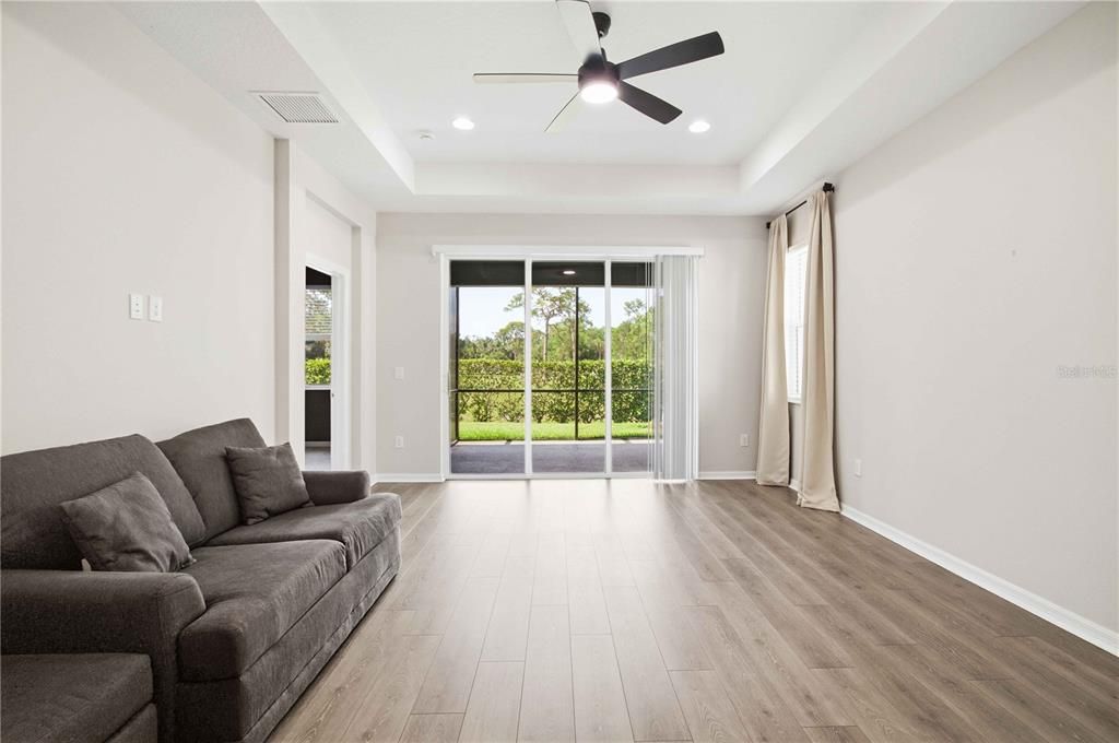 For Rent: $2,800 (2 beds, 2 baths, 1627 Square Feet)
