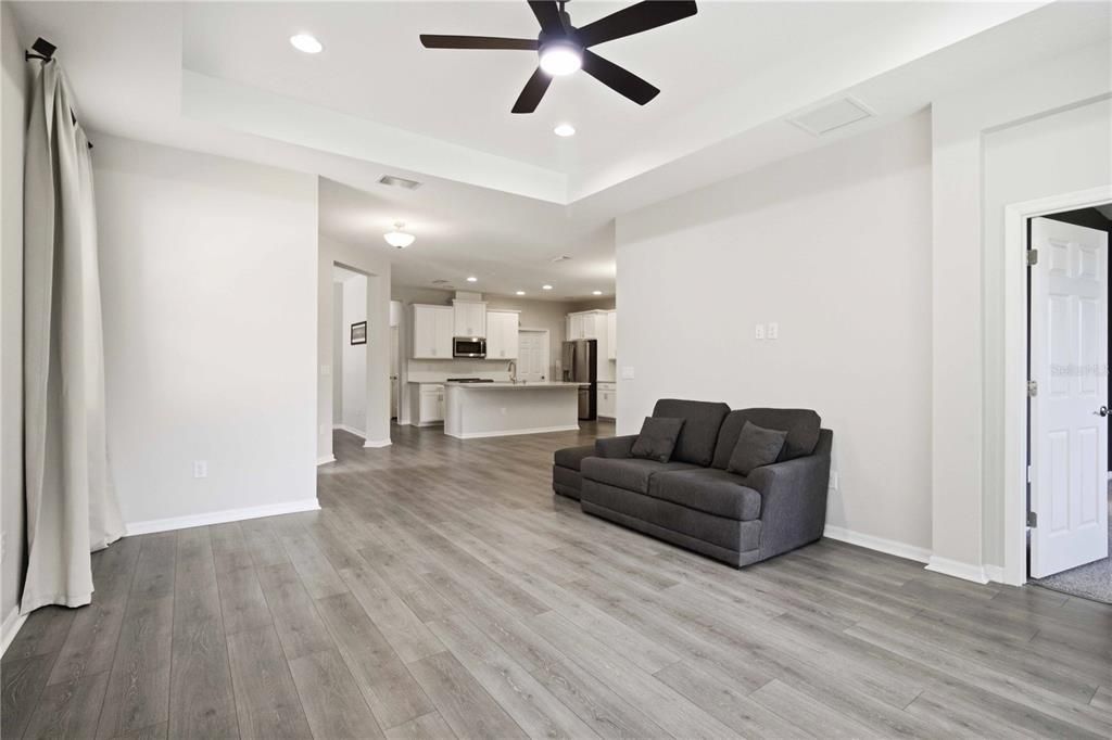 For Rent: $2,800 (2 beds, 2 baths, 1627 Square Feet)