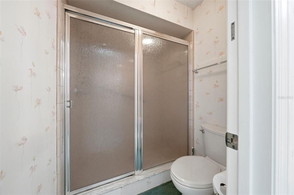 На продажу: $249,900 (3 спален, 2 ванн, 1303 Квадратных фут)
