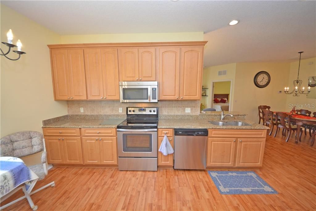 For Rent: $2,000 (2 beds, 2 baths, 1556 Square Feet)