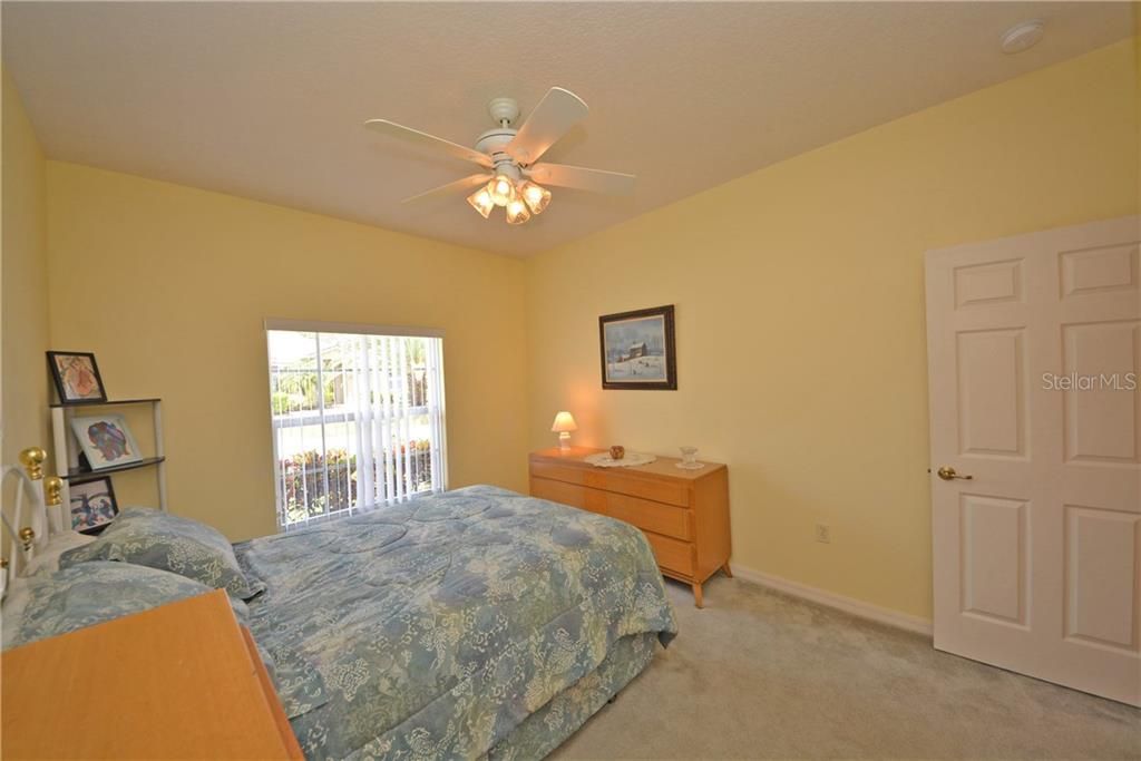 For Rent: $2,000 (2 beds, 2 baths, 1556 Square Feet)