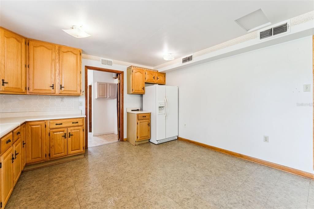 На продажу: $535,000 (4 спален, 2 ванн, 1648 Квадратных фут)