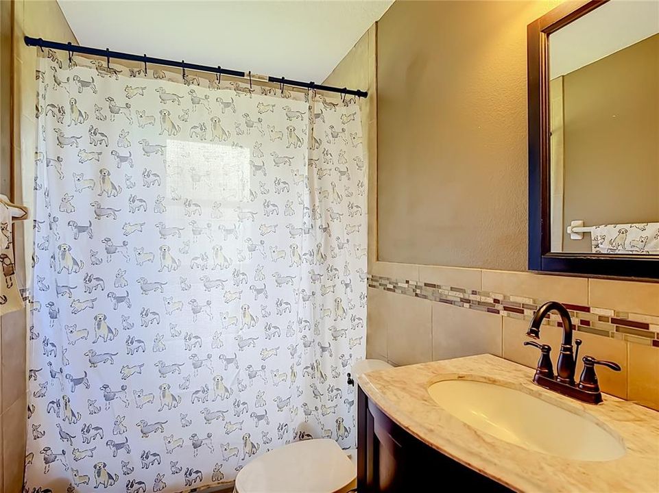 En Venta: $409,900 (3 camas, 2 baños, 1697 Pies cuadrados)