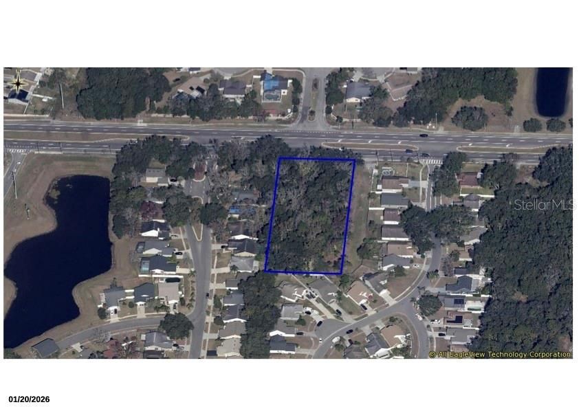 For Sale: $399,900 (1.37 acres)