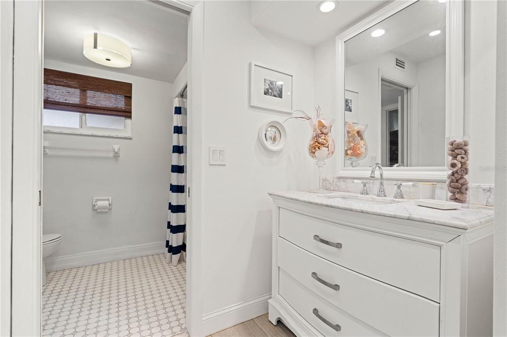 For Sale: $419,000 (2 beds, 2 baths, 1581 Square Feet)