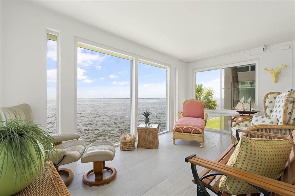 For Sale: $419,000 (2 beds, 2 baths, 1581 Square Feet)