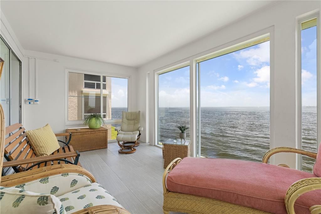 For Sale: $419,000 (2 beds, 2 baths, 1581 Square Feet)